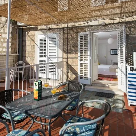 Saul - Studio With Terrace And Sea View *